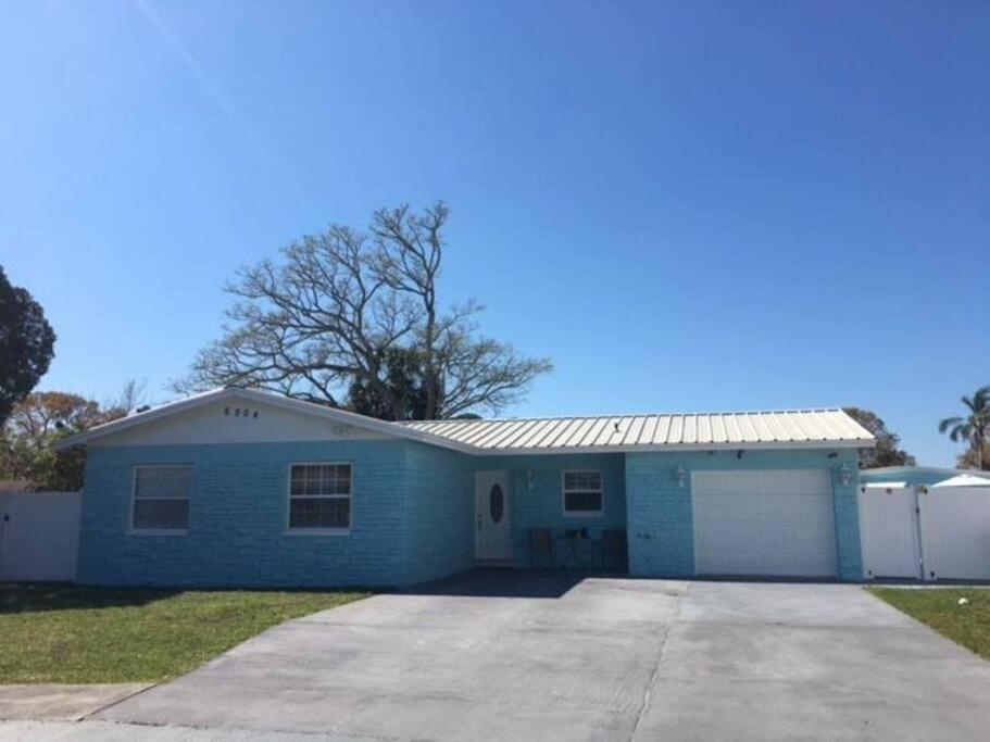 Sunshine Apartment Tampa Bagian luar foto